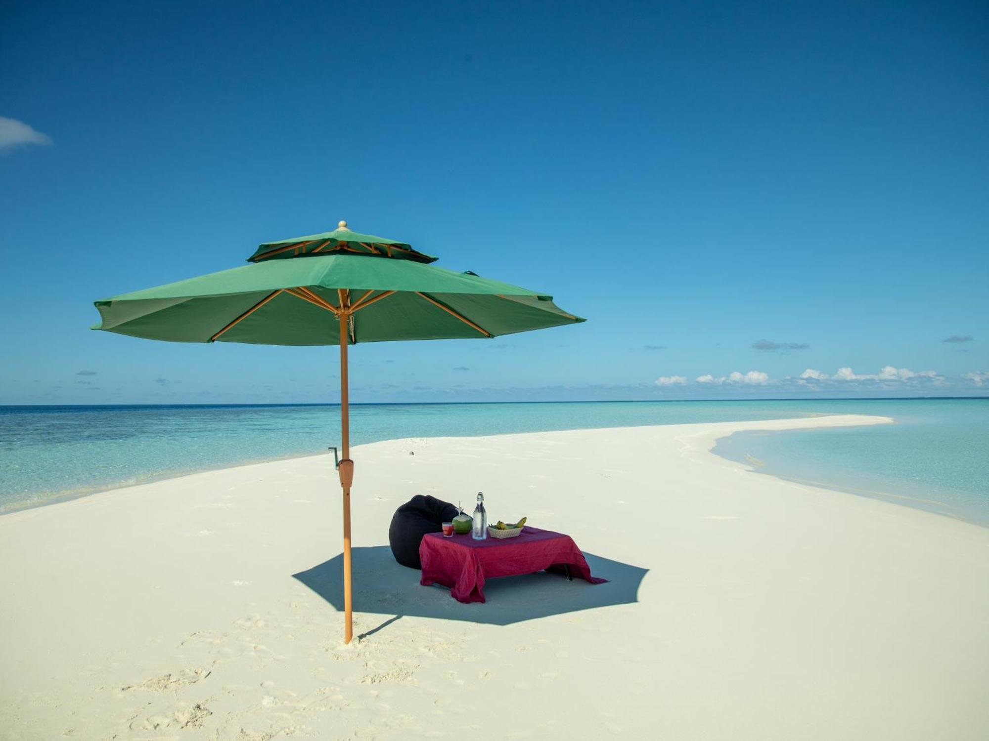 Kirulhiya Maldives Hotel Omadhoo Екстериор снимка