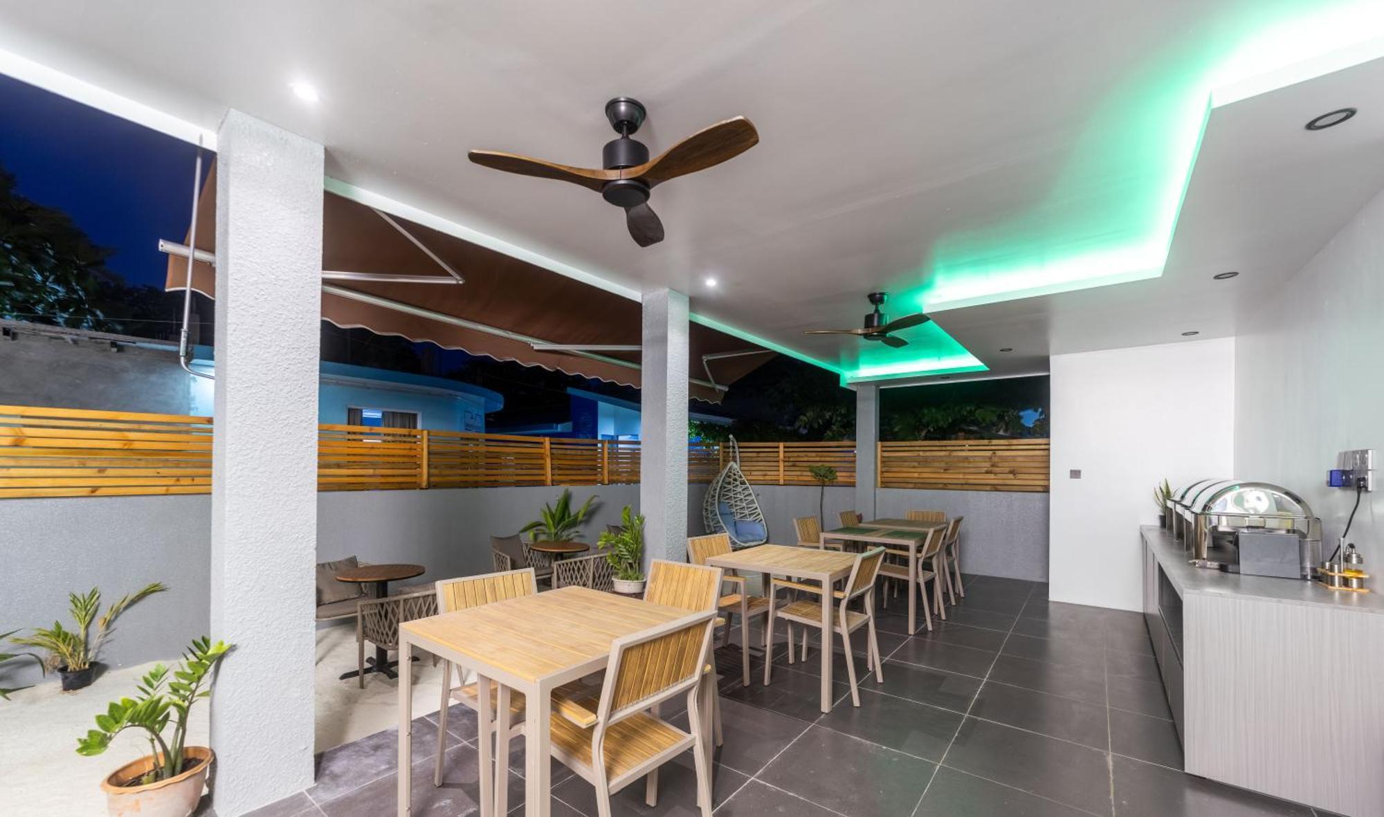 Kirulhiya Maldives Hotel Omadhoo Екстериор снимка