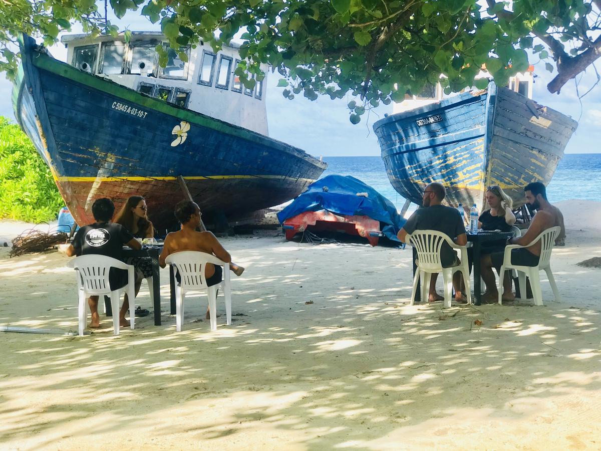 Kirulhiya Maldives Hotel Omadhoo Екстериор снимка